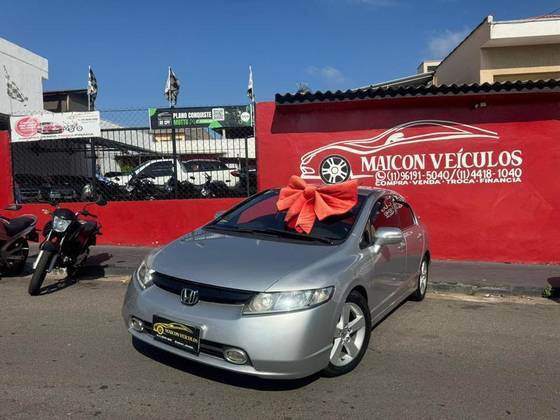 HONDA CIVIC 1.8 LXS 16V FLEX 4P AUTOMÁTICO HONDA CIVIC 1.8 LXS 16V FLEX 4P AUTOMÁTICO